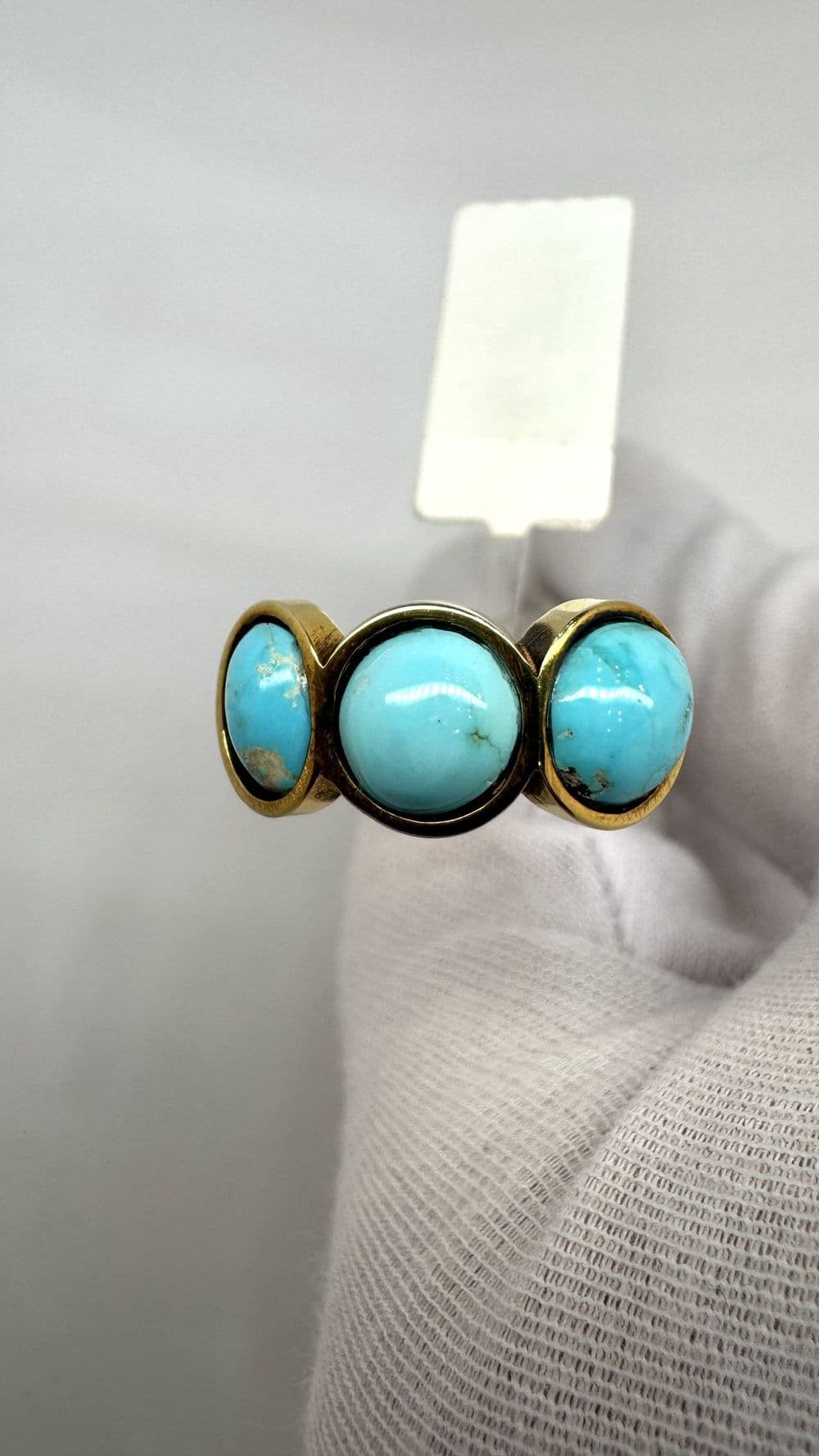 انگشتر فیروزه نیشابور خاص (طراحی انحصاری اَلِف) | ۲.۰۶ گرم