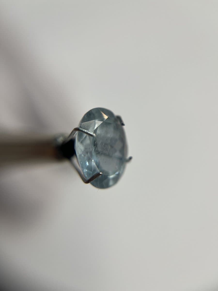 آکوامارین معدنی ماداگاسکار (ابعاد ۱۰ در ۸ میل - ۲.۶۰ قیراط)